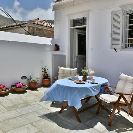 Feel At Home - Family House In Hydra Exterior foto