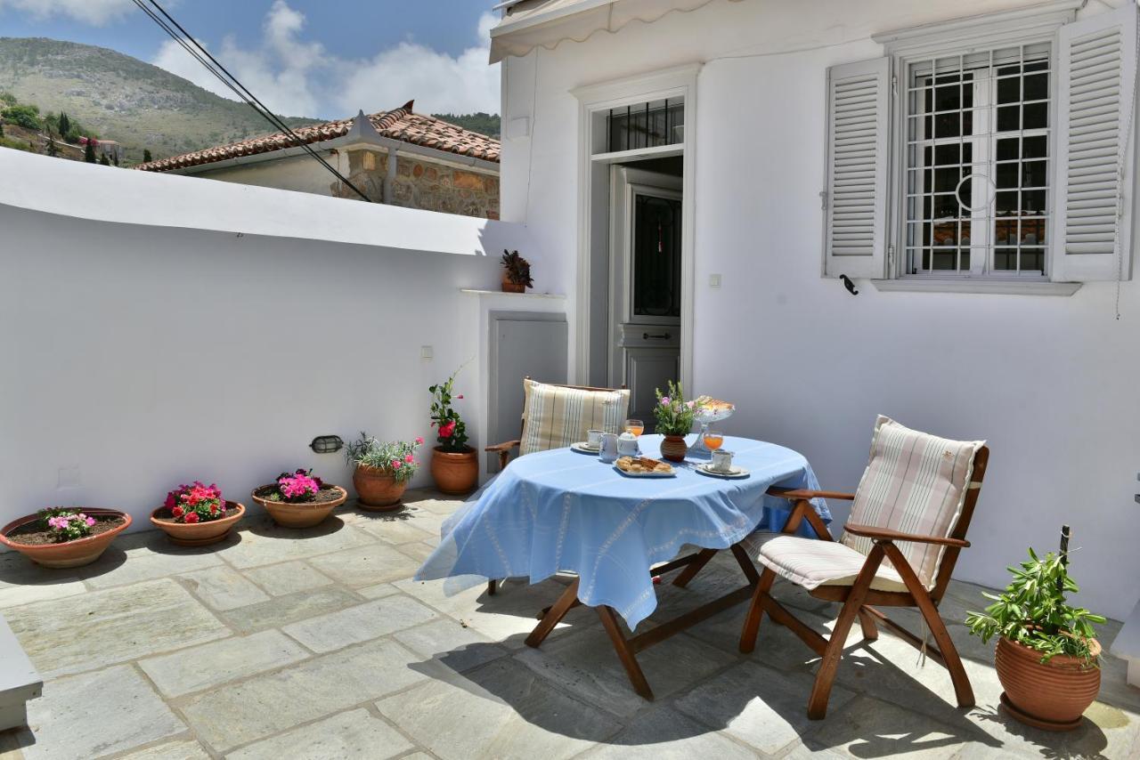 Feel At Home - Family House In Hydra Exterior foto